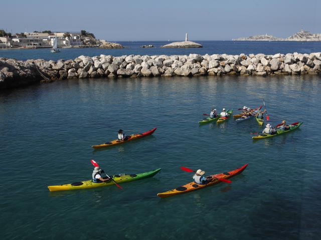 activits-nautiques-kayak-vallon-des-auffes-marseillelamyotcm.jpg