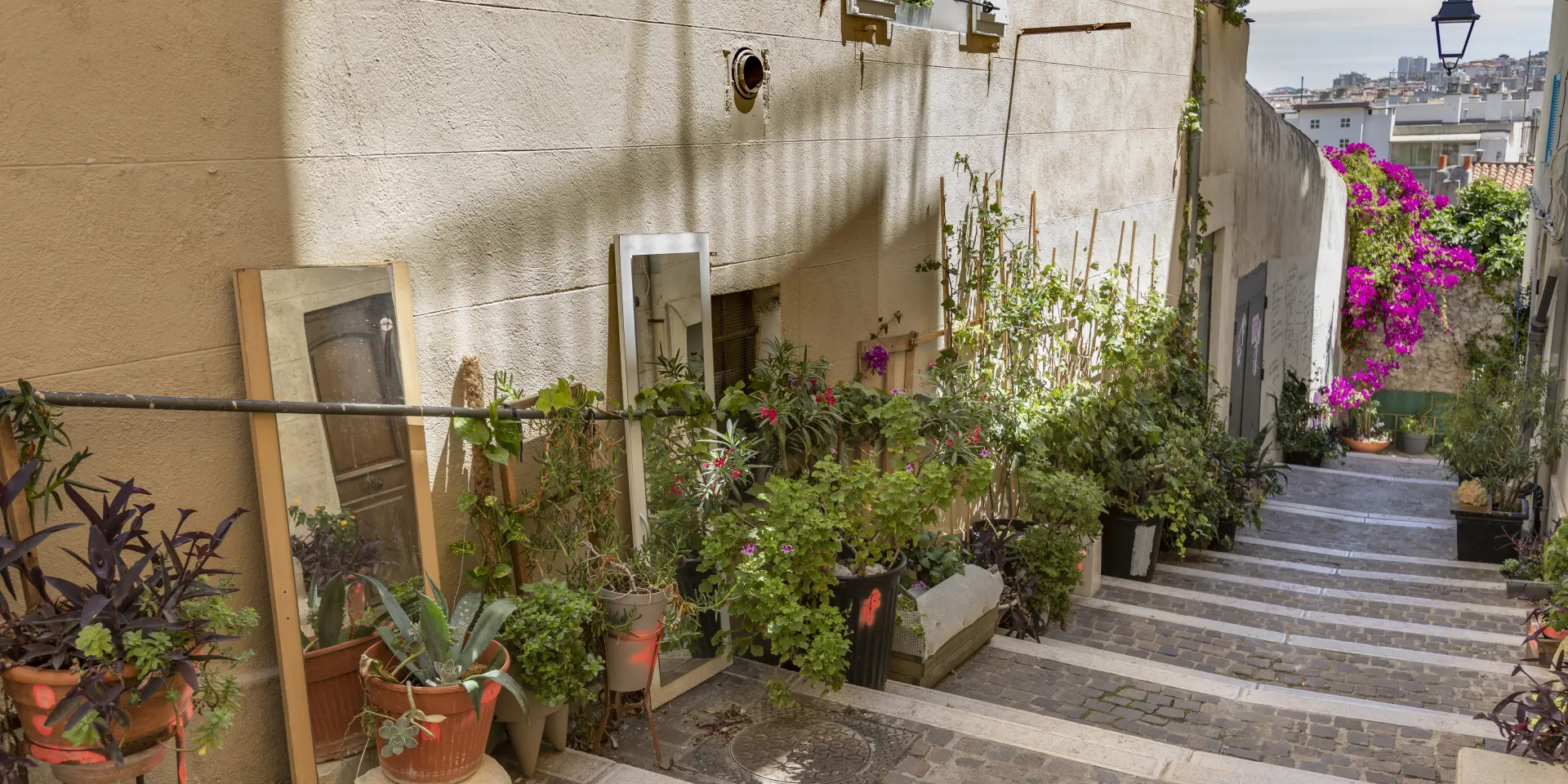 The district of ‘le Panier’ | Marseille Tourism