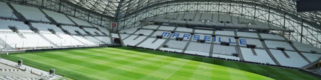 Stade Orange Vélodrome sans public, gradins et pelouse Marseille