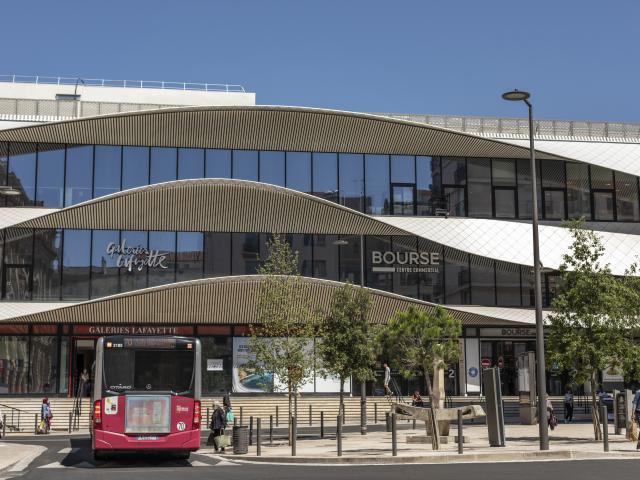 Facade du Centre Commercial, Centre Bourse à Marseille