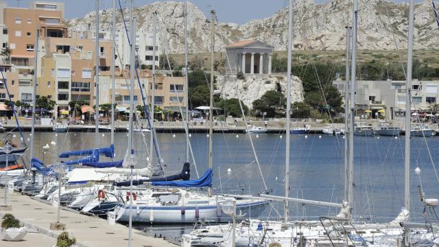 Port de l'île du Frioul à Marseille