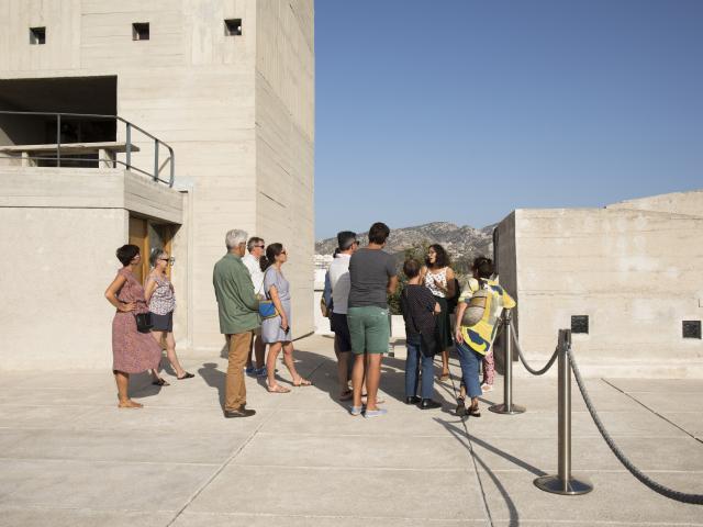 Immeuble Le Corbusier Marseille, Toit Terrasse avec Visiteurs