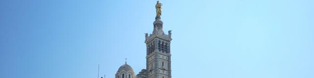 Notre-Dame de la Garde et bois sacré à Marseille