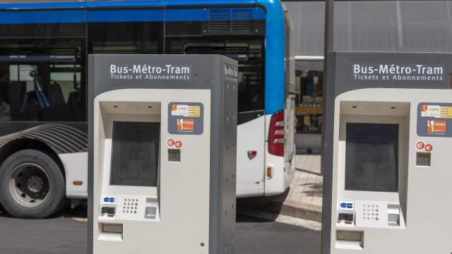 Bornes tickets RTM, réseau de transports en commun à Marseille