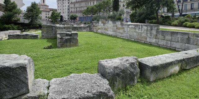 Jardin du Port Antique, Centre Bourse Marseille