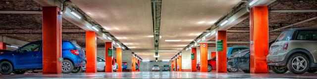 multi-storey-car-park-2705368-1920.jpg