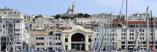 Theatre La Criée et vieux-port à Marseille