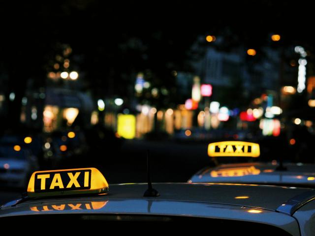 taxis-marseilleunsplash.jpg