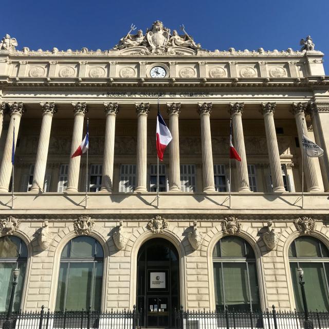 Facade du Palais de la Bourse à Marseille