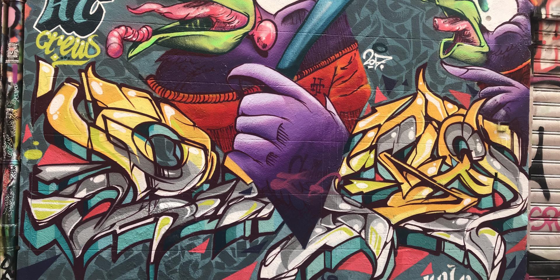 Fresque murale Street Art au Cours Julien