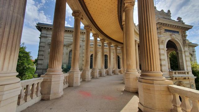Palais Longchamp colonnes