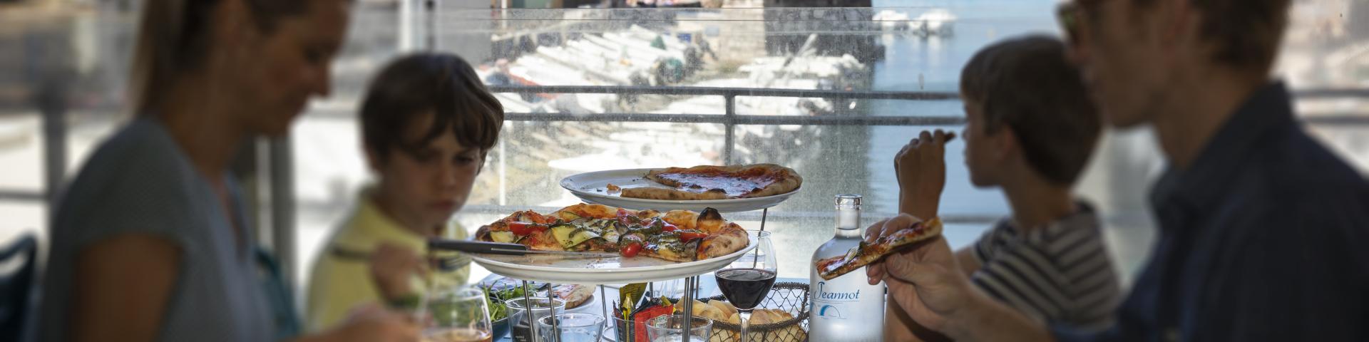 restaurant en famille chez Jeannot