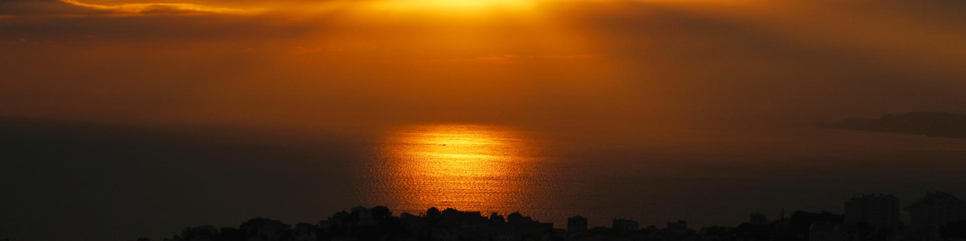 Coucher De Soleil, Notre Dame