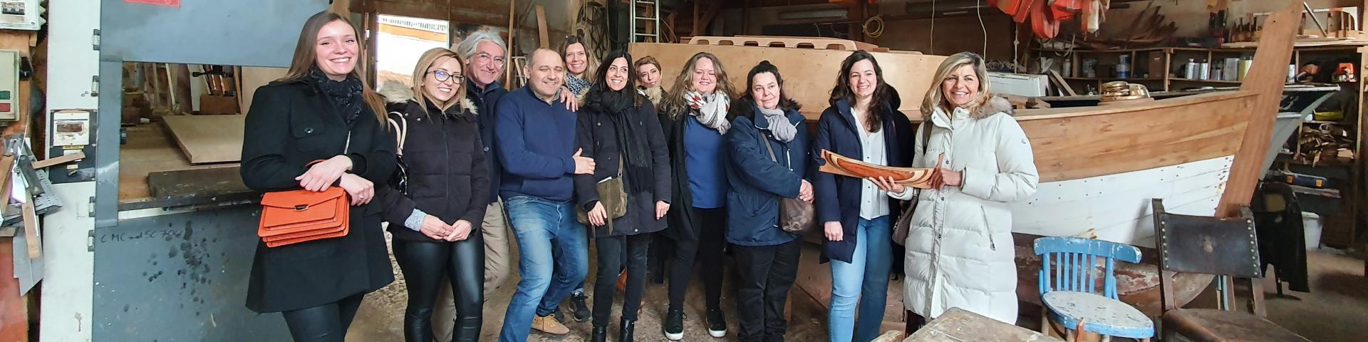 Groupe au chantier naval borg