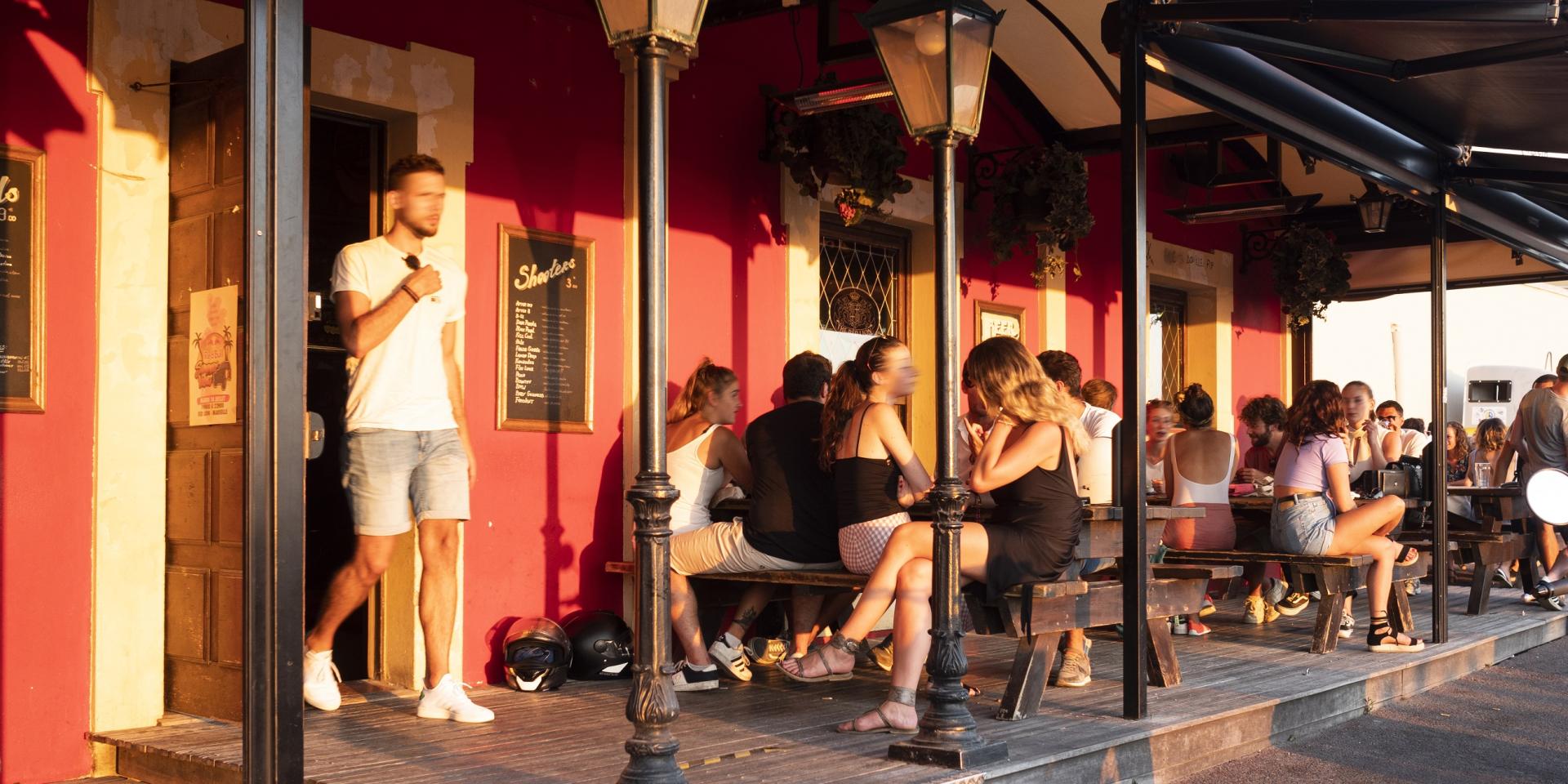 terrasse du bar red lion