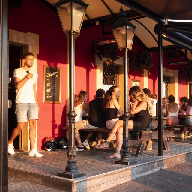 terrasse du bar red lion