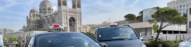 Taxis Marseillais devant la major