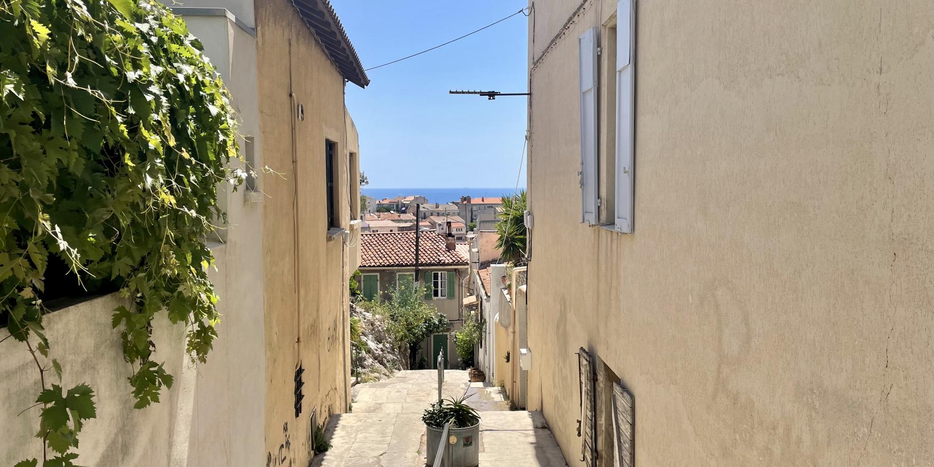 Jeu De Piste Anses Et Calanques Urbaines, ruelles)