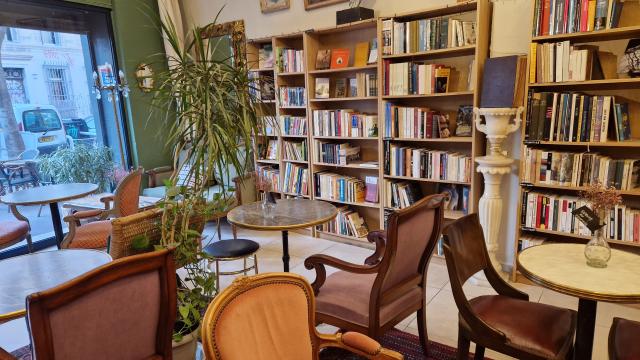 café au comptoir du livre