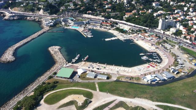 Corniche Kennedy, Base Nautique Du Roucas