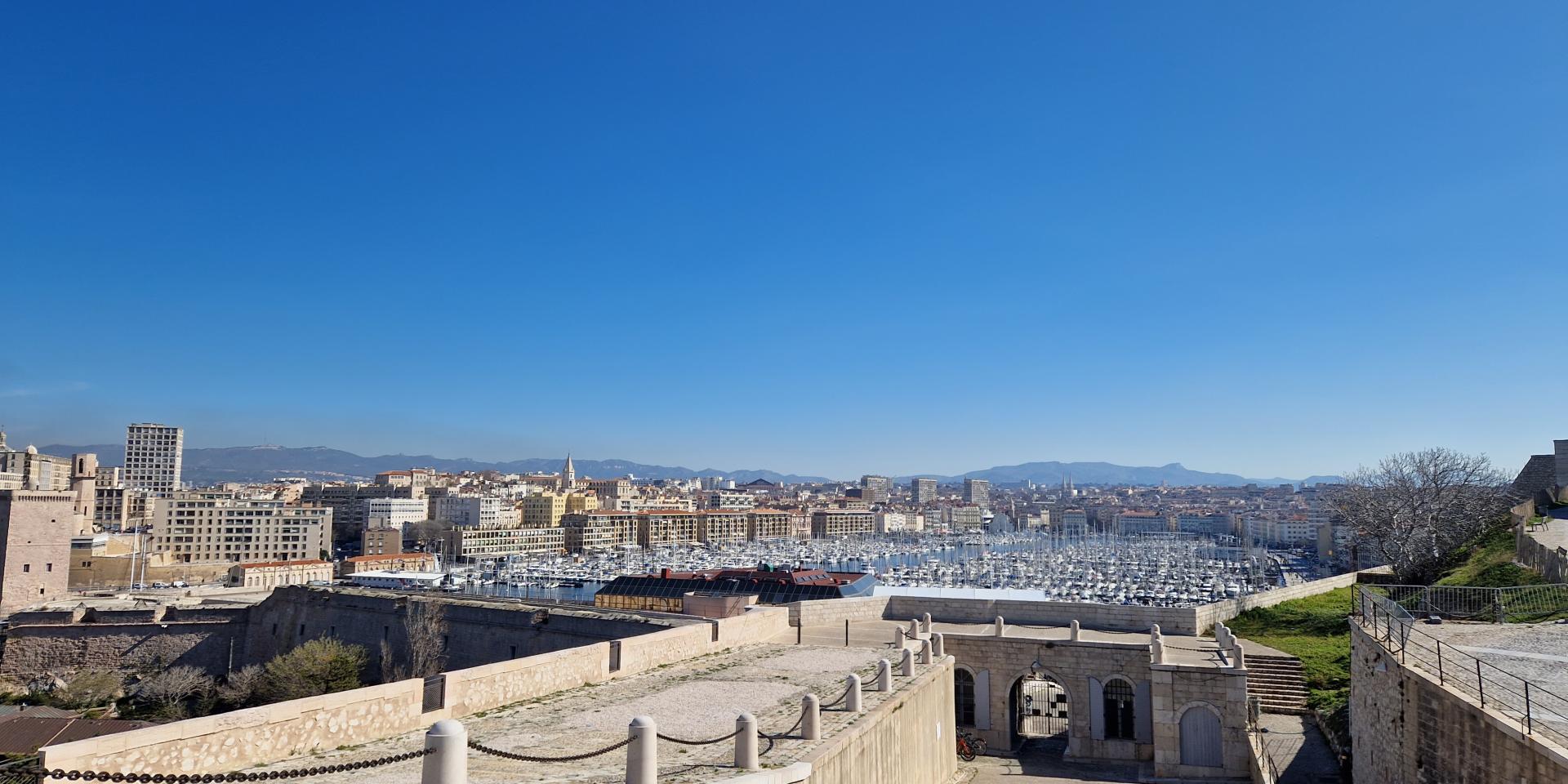entrée de la citadelle fort d'entrecasteaux