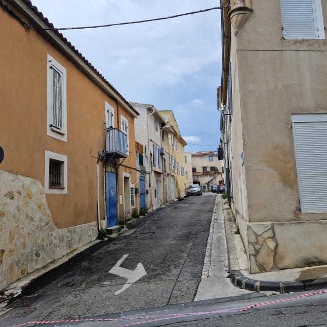 Ruelle dans le quartier des Caillols