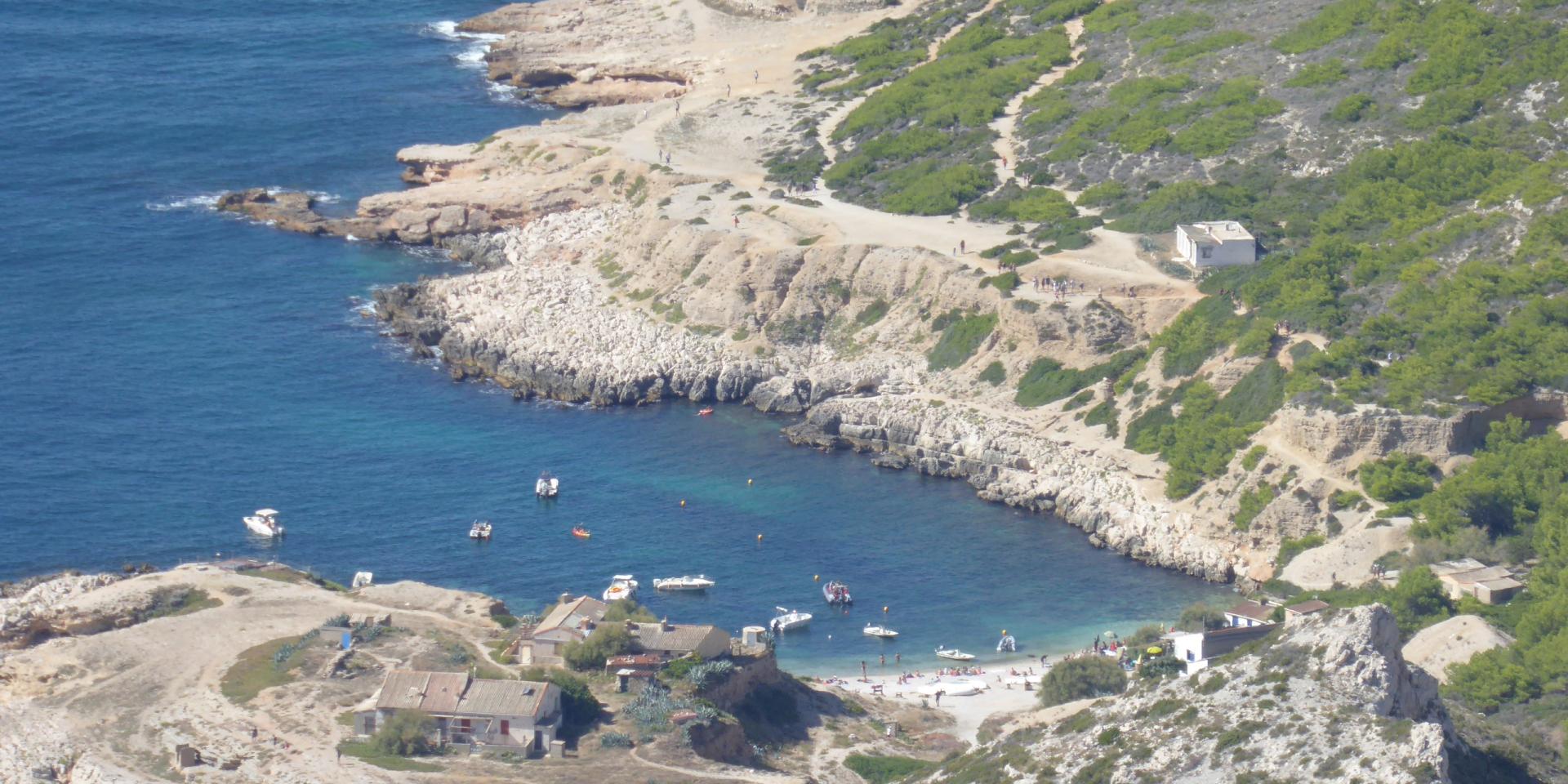 Hiking Calanques heights Callelongue©hkOTCM (2)