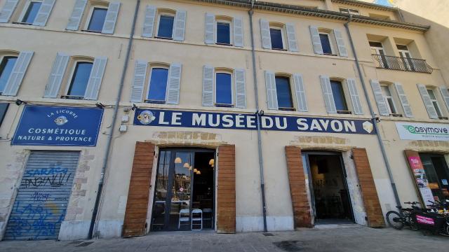 Devanture Musee Du Savon