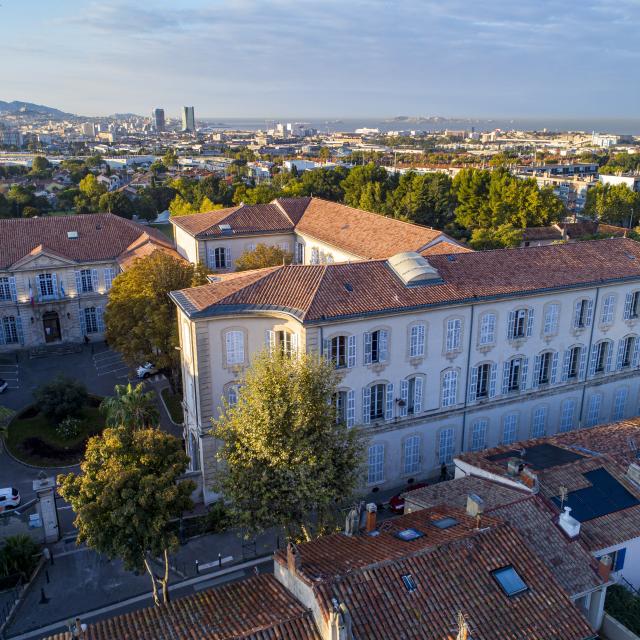 Quartier de Saint-Joseph, vue aérienne de la Mairie