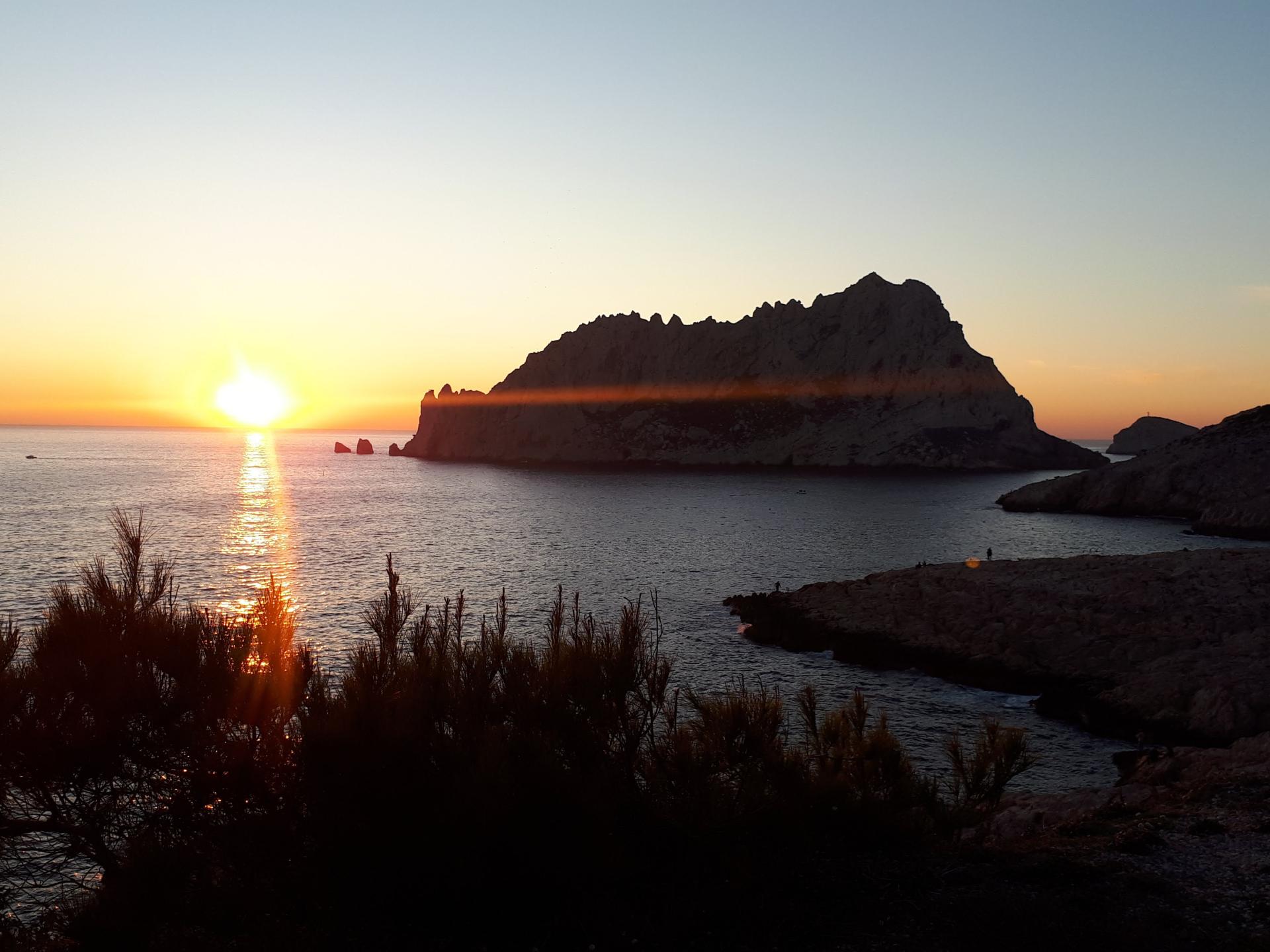 Callelongue Marseille soleil couchant