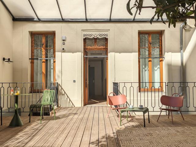 Photo Facade Courtyard Interior Maisonjuste 