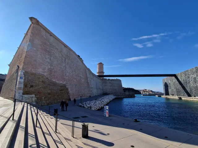 Mucem et passerelle