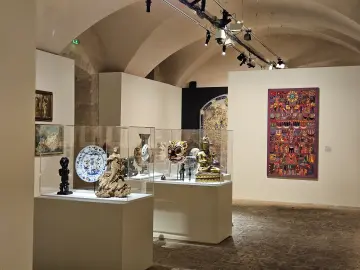 老慈善机构全景画展