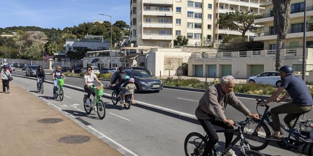 Corniche Kennedy vélos