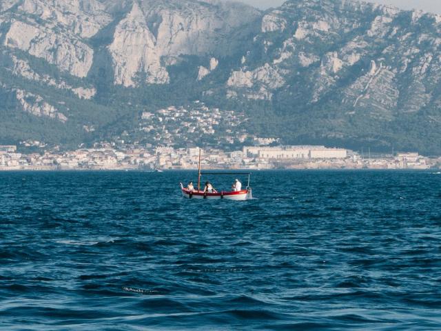 Barquette marseillaise en mer