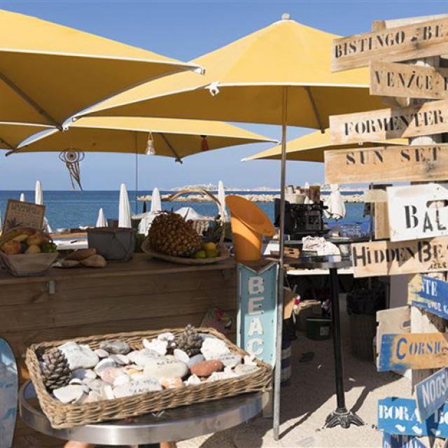 Plage Privee Escale Borelylamyotcm 1