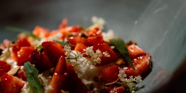 Rougessage Fruit Dessert Plate