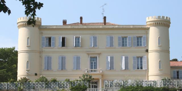 Chateau De La Reynarde dans le quartier de St Menet à Marseille