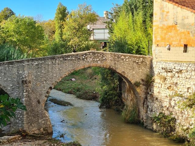 Petit pont dans le quartier de Saint Marcel à Marseille