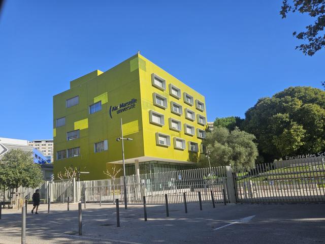 Université de Médecine à ll'Hôpital de la Timone à Marseille