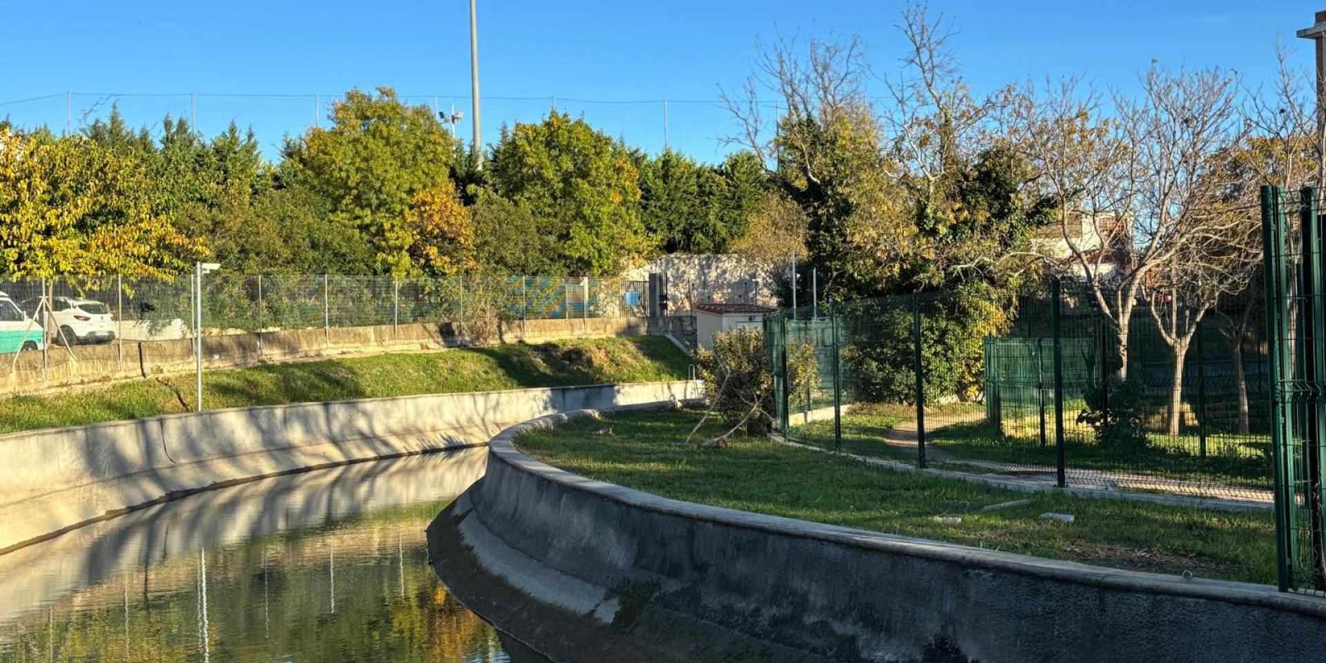 Quartier des Mourets à Marseille. Vue sur le canal