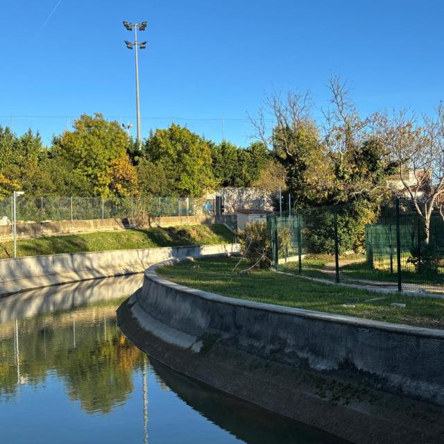 Quartier des Mourets à Marseille. Vue sur le canal